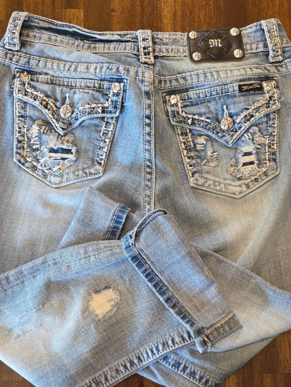 Miss Me Light Wash Distressed Women's Cuffed Capri Jeans w/ Embellished Pockets